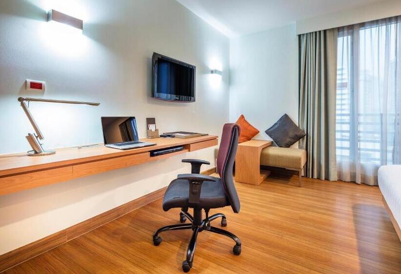 اتاق لوکس, Solo, Sukhumvit 2, Bangkok Sha Extra Plus