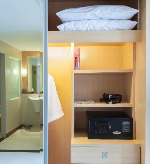 اتاق لوکس, Solo, Sukhumvit 2, Bangkok Sha Extra Plus