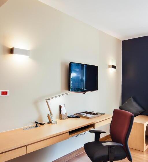 اتاق لوکس, Solo, Sukhumvit 2, Bangkok Sha Extra Plus