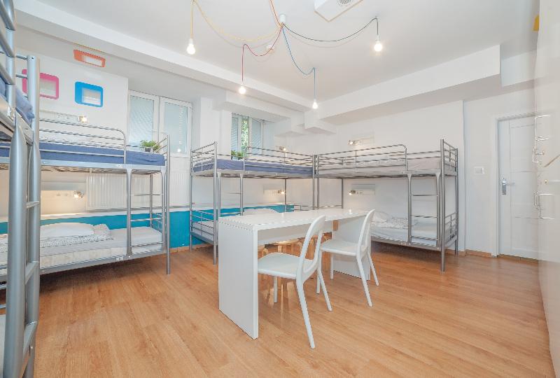 سرير فى غرفة مشتركة مزودة بحمام مشترك, Tatamka Hostel