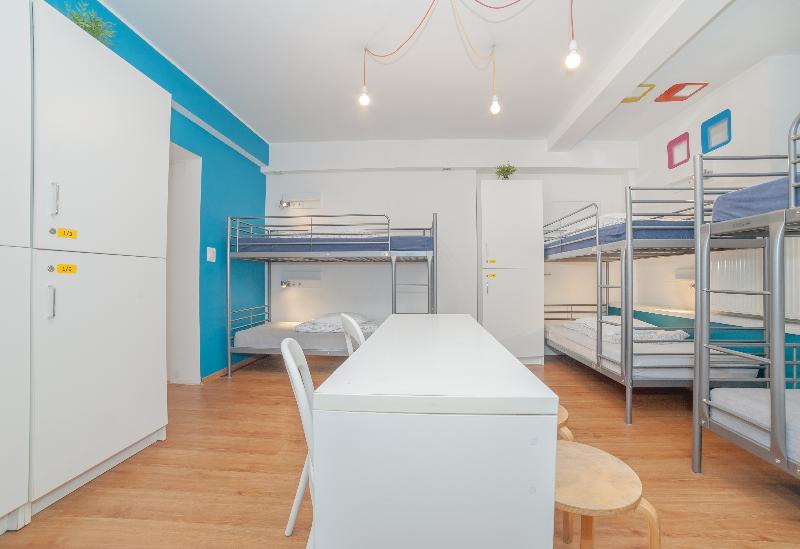 سرير فى غرفة مشتركة مزودة بحمام مشترك, Tatamka Hostel