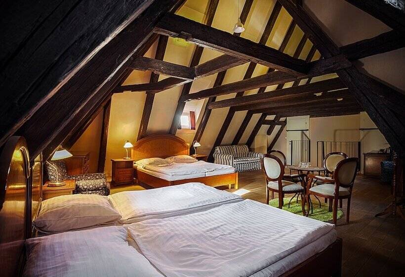 سوییت, U Tří Bubnů