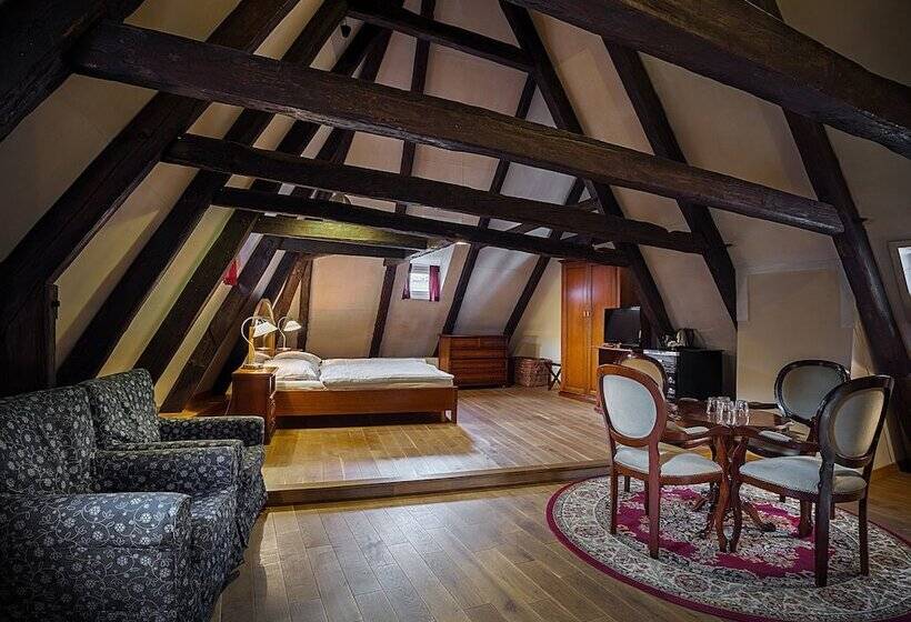 سوییت, U Tří Bubnů