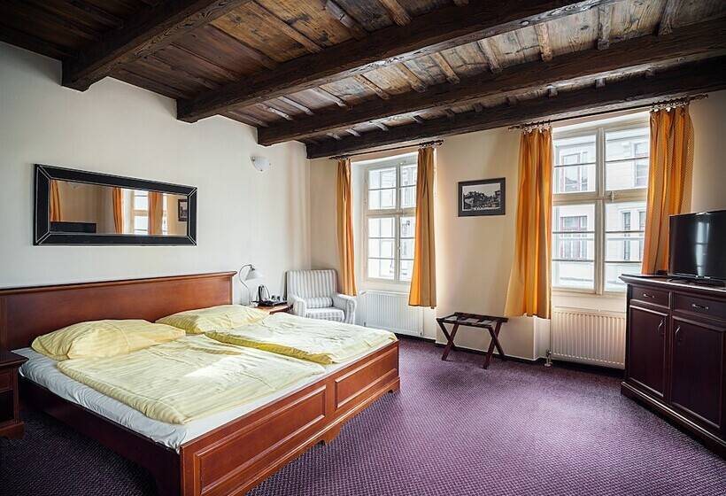 سوییت, U Tří Bubnů