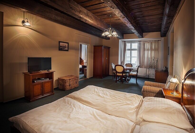 سوییت, U Tří Bubnů