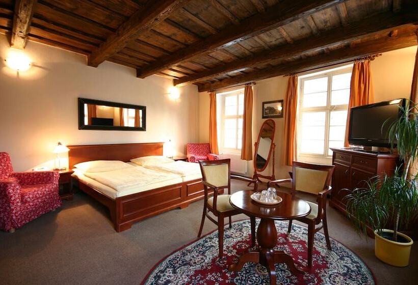 سوییت, U Tří Bubnů