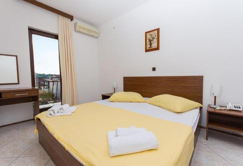 חדר סטנדרט עם מרפסת, Villa Katarina