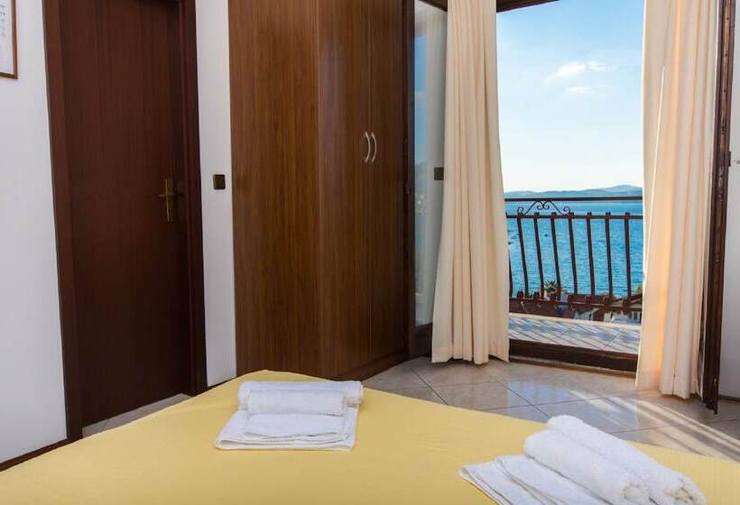 חדר סטנדרט עם מרפסת, Villa Katarina