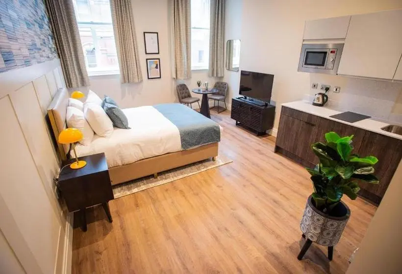 Estudio Estàndard, The Gresham Apart