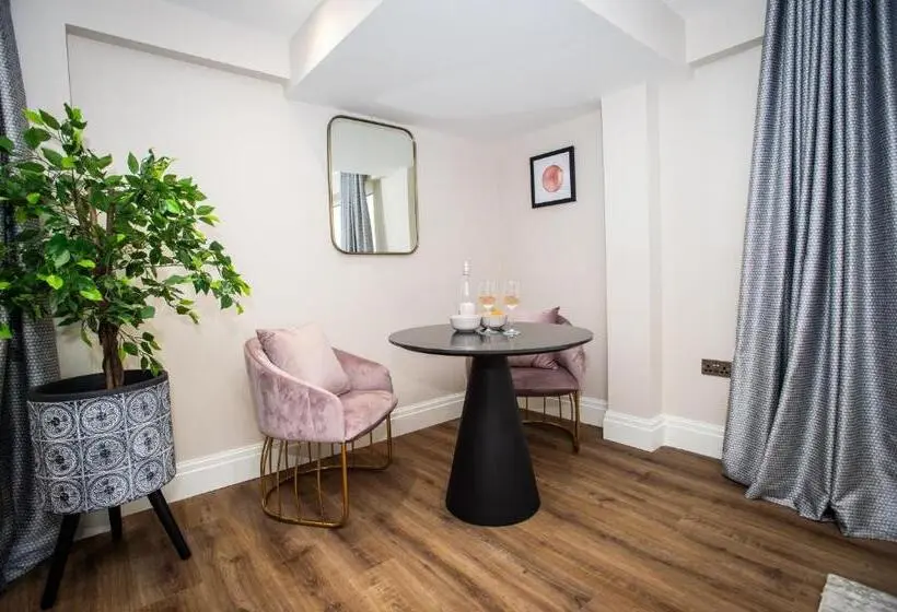 Apartament 1 Dormitori amb Terrassa, The Gresham Apart