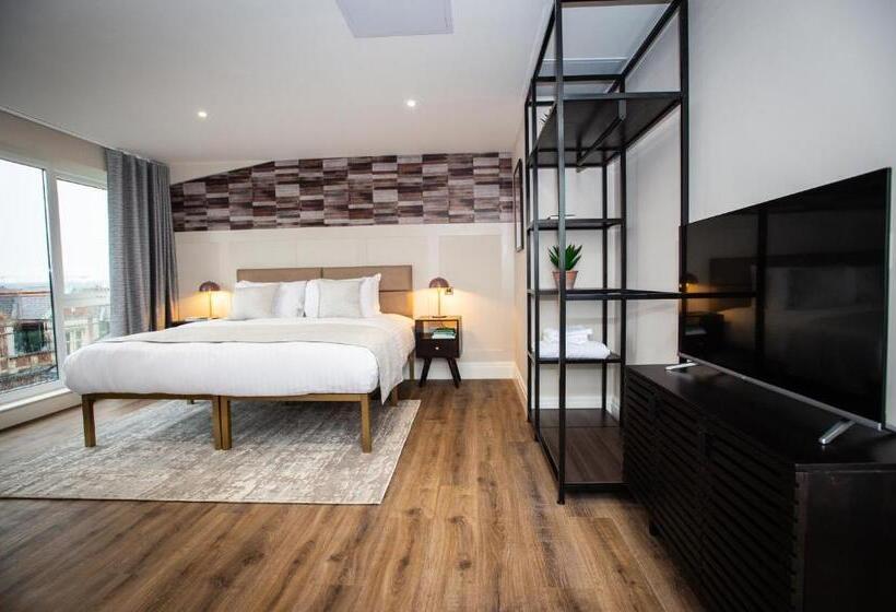 דירת חדר עם טרסה, The Gresham Apart