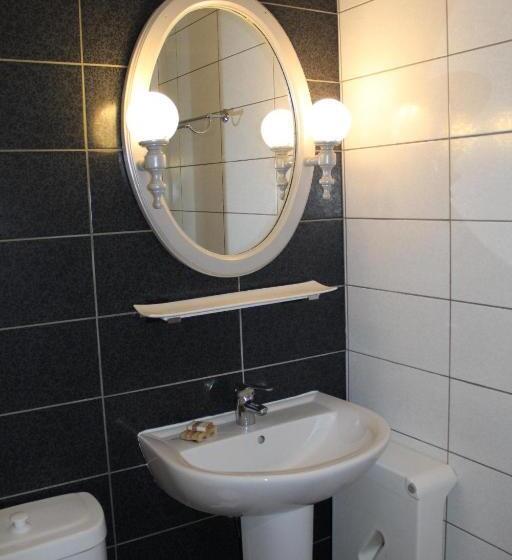 غرفة أساسية, Maison Prades Chambre D Hotes