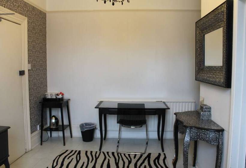 اتاق اجرایی, The Wimbledon