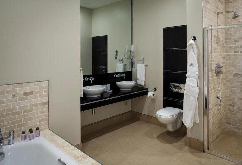 سوییت سوپریور, Bowood Hotel, Spa, And Golf Resort