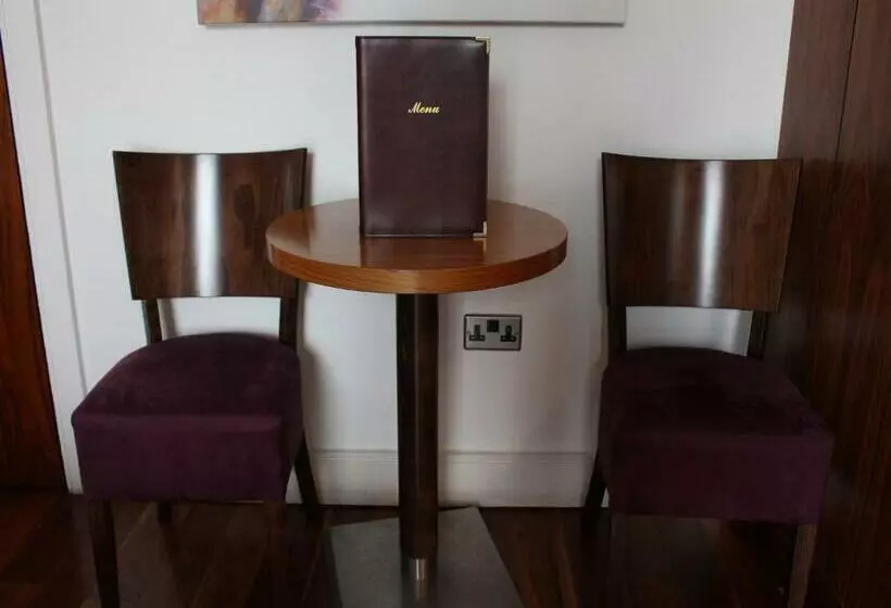 اتاق استاندارد, The Lombard Townhouse
