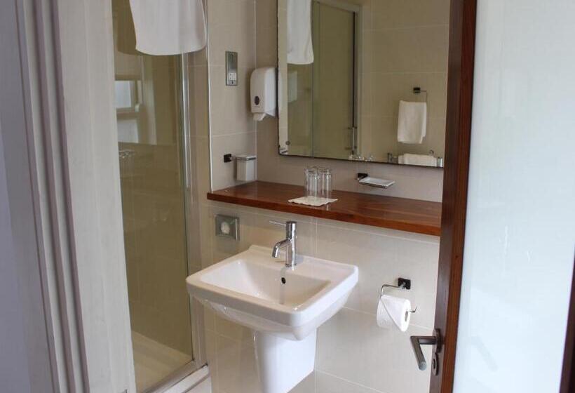 חדר סטנדרט לשלושה, The Lombard Townhouse