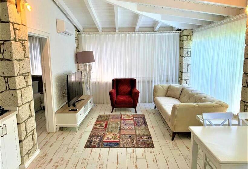 سوئیت 2 خوابه, Cadde 75