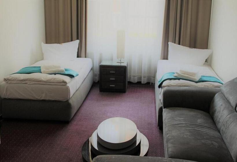 패밀리 룸, Check Inn Hotel Merseburg