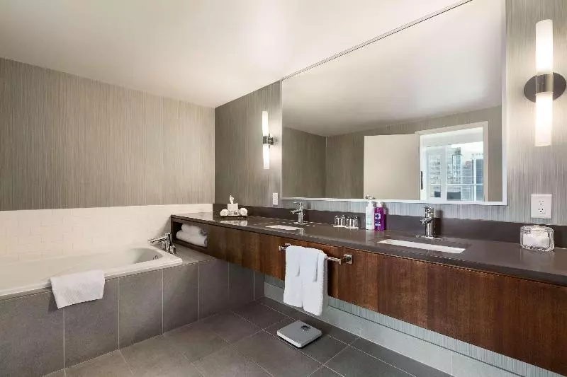 اتاق استاندارد, Coast Coal Harbour Vancouver Hotel By Apa