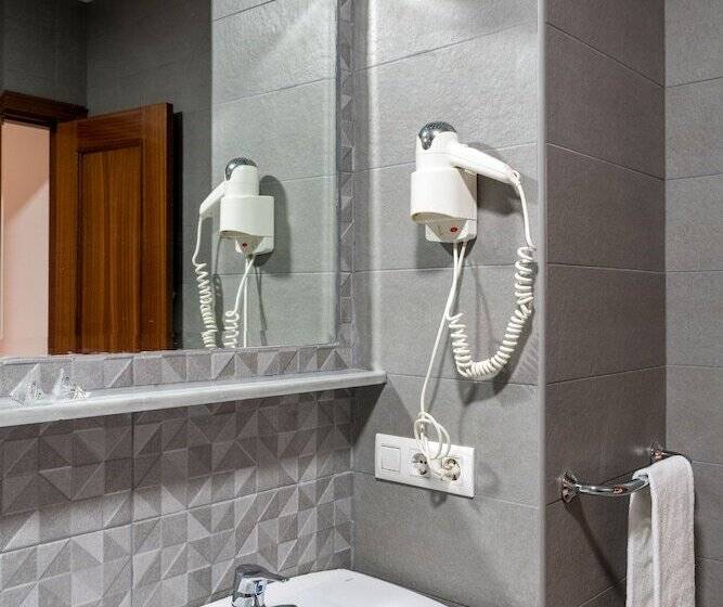 Deluxe Rum, Cool Sevilla