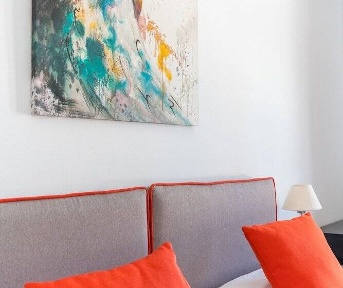 Deluxe Rum, Cool Sevilla