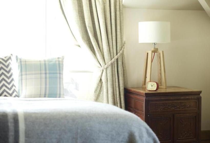 Номер Deluxe, Crab & Boar