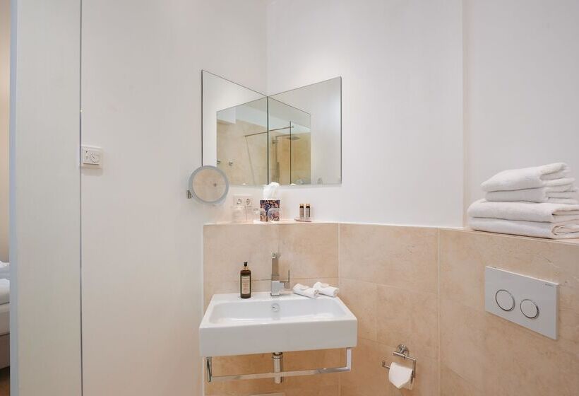 스탠다드 룸, Design Boutique Hotel Vosteen