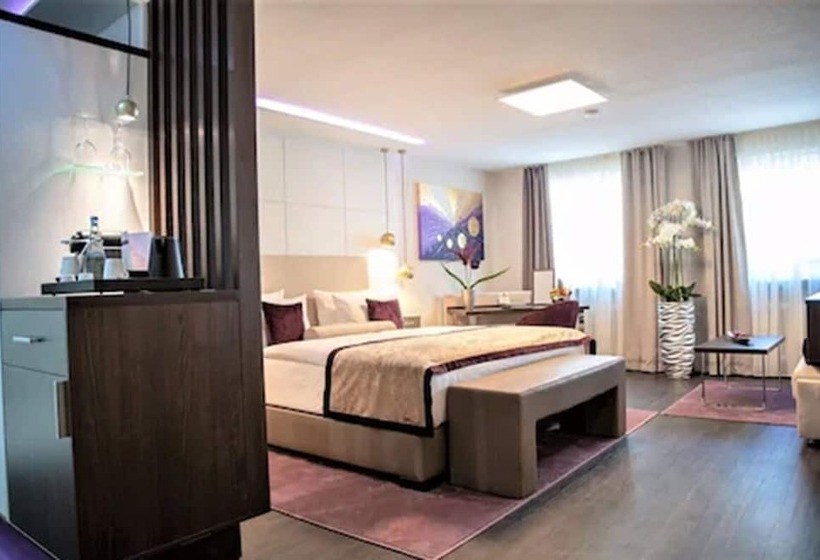 高级大房间, Merkur   Superior