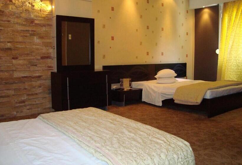 スイート, Minoa Athens