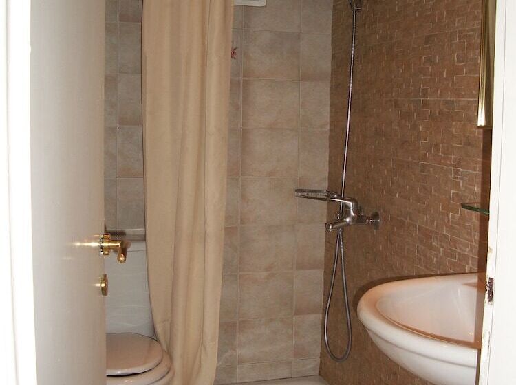 スタンダードルーム, Minoa Athens