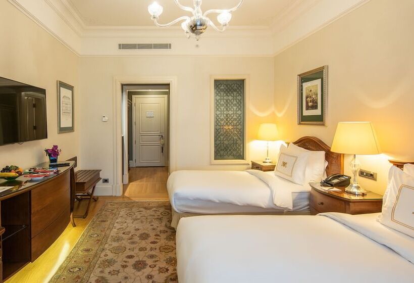 Standard Triple Room, Pera Palace