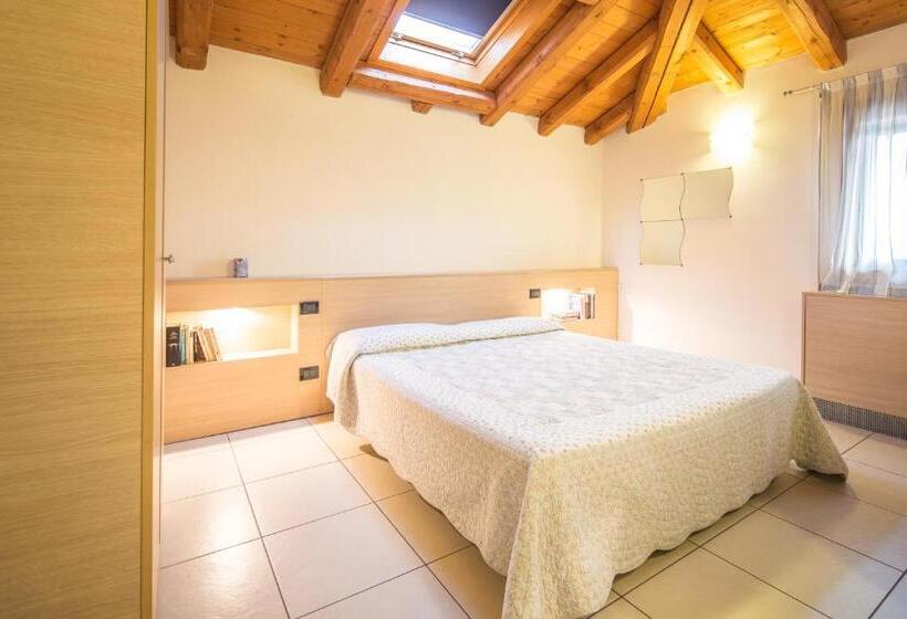 غرفة قياسية, Il Milione Country