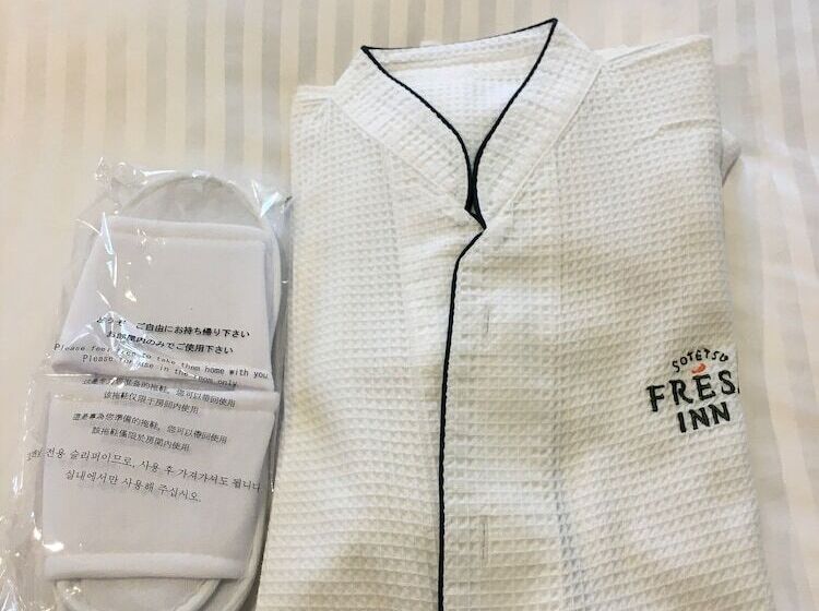 标准间, Sotetsu Fresa Inn Shimbashi Karasumoriguchi