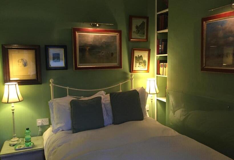 غرفة فردية  مطلة على الحديقة, The Royal Harbour