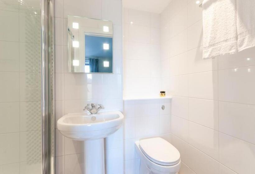 غرفة قياسية فردية مطلة علي البحر, The Royal Harbour