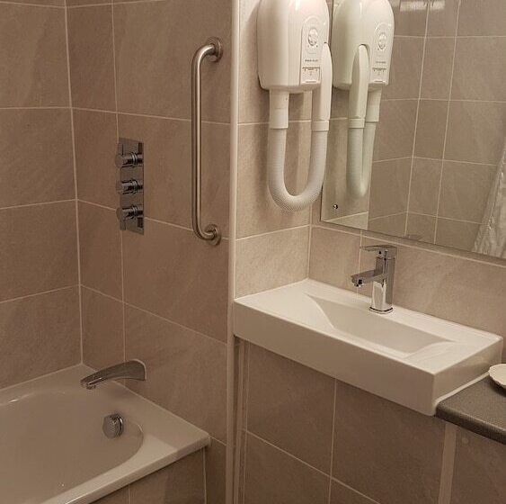 디럭스 룸, Travel Plaza