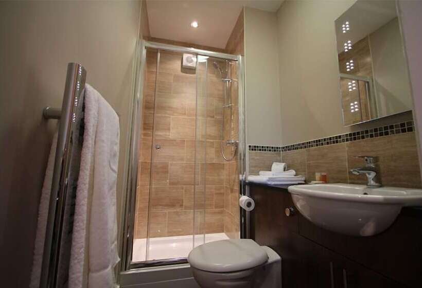 高级大房间, Twin Oaks