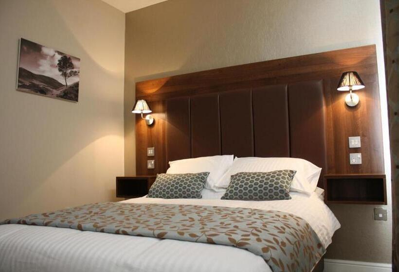 高级大房间, Twin Oaks