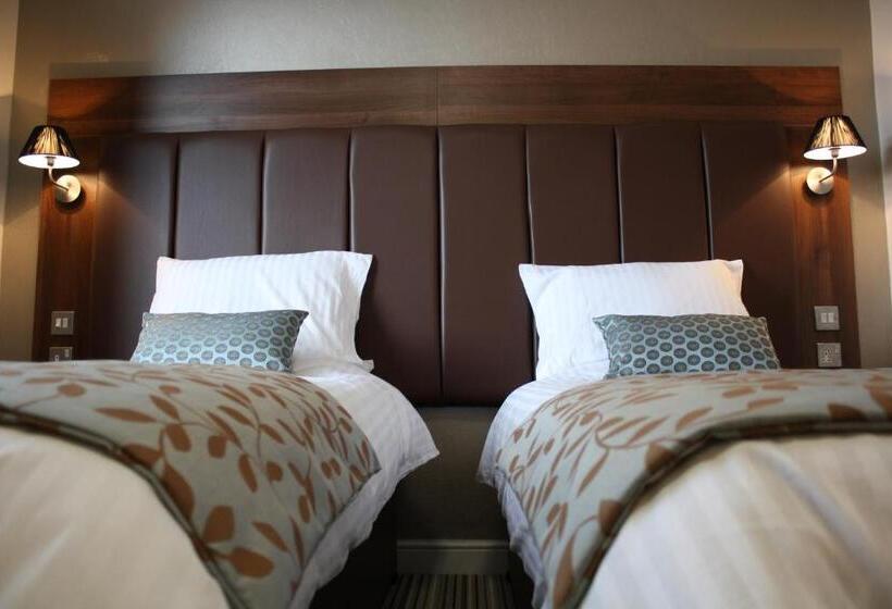 高级大房间, Twin Oaks