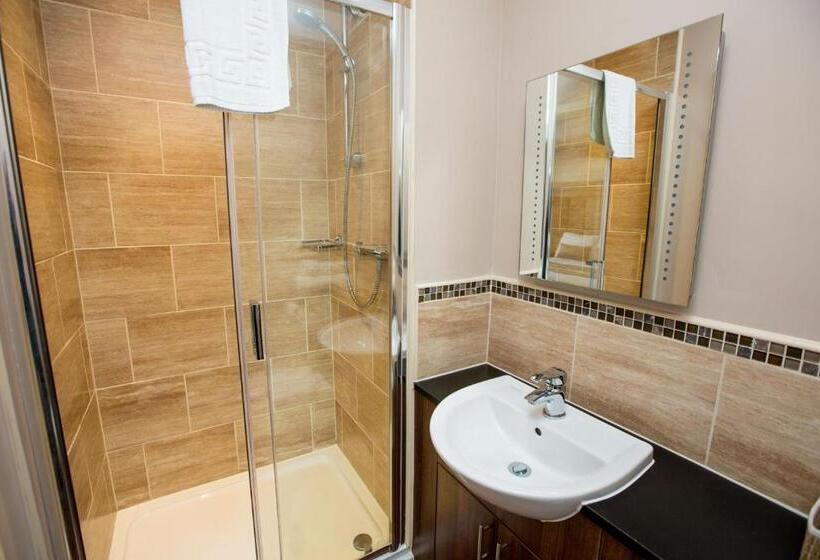 行政房间, Twin Oaks