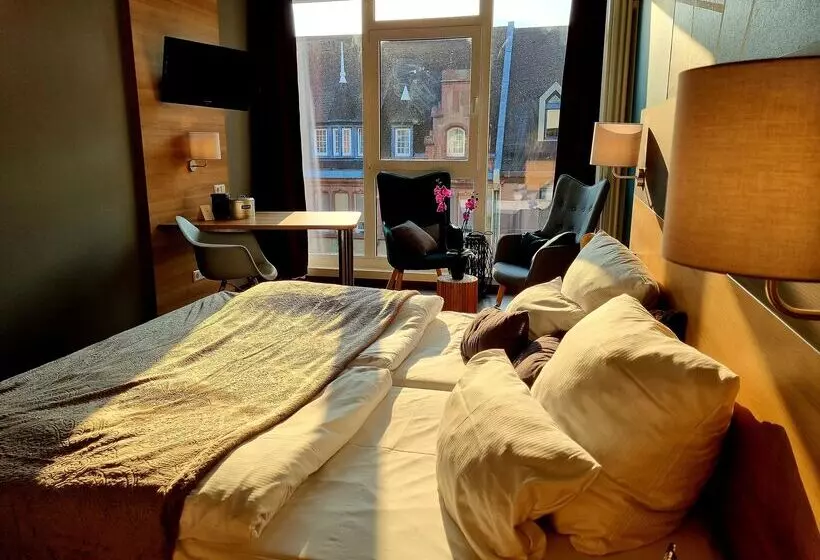 スタンダードルーム, Luise Mannheim   By Superfly Hotels