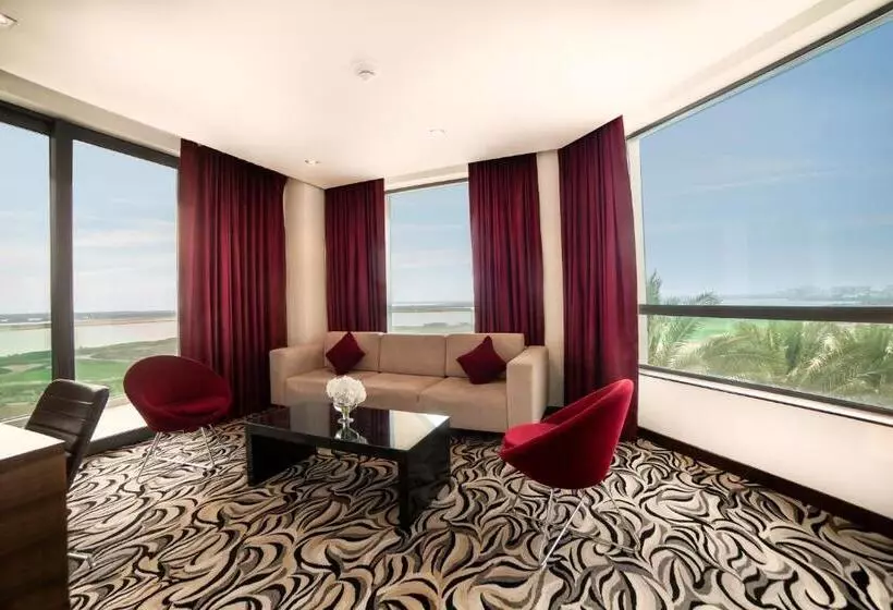 デラックススイート ビュー付き, Yas Plaza Mangroves by IHG