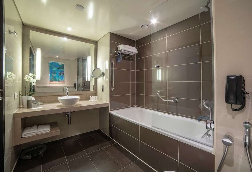 اتاق استاندارد با چشمانداز, Radisson Blu Hotel, Abu Dhabi Yas Island