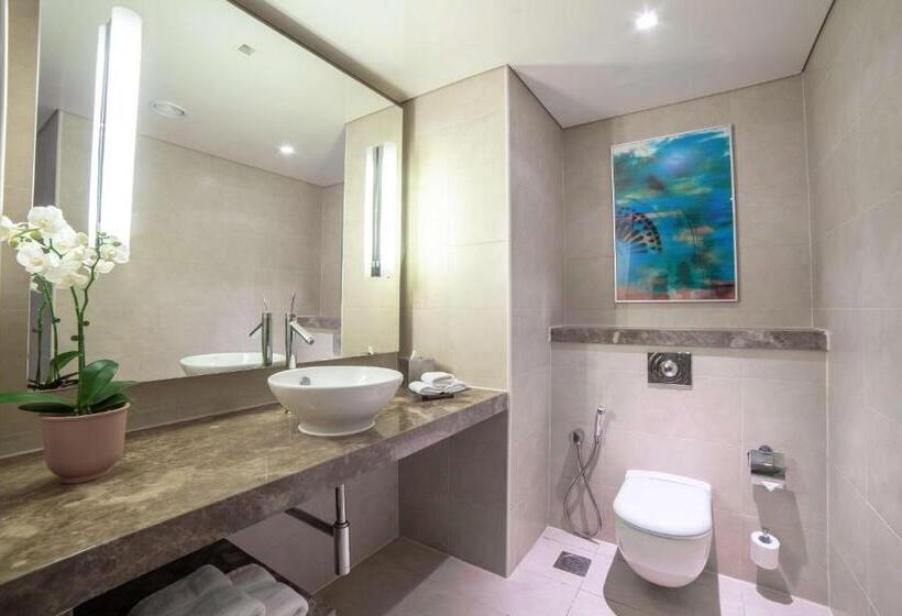 سوئیت دولوکس با چشمانداز, Radisson Blu Hotel, Abu Dhabi Yas Island