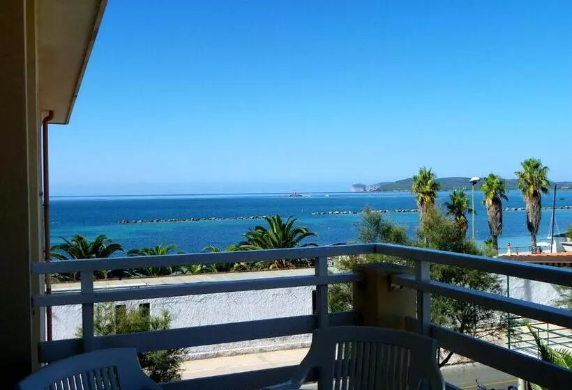 Huoneisto 1 Makuuhuone Merinäkymä, Residence Buganvillea