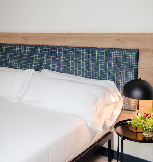 اتاق کلاسیک سه تخته, Latroupe La Granja