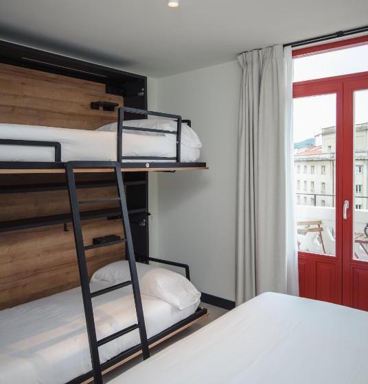 اتاق کلاسیک چهارنفره, Latroupe La Granja