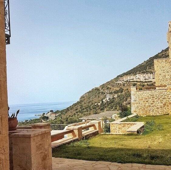 Полулюкс Вид на Сад, Brazzo Di Maina