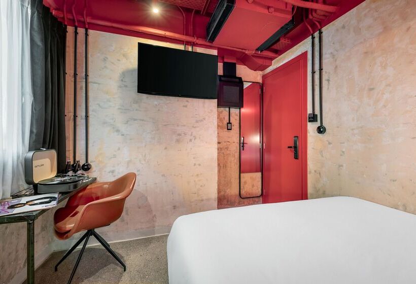 スタンダードルーム, Dave Red Athens, A Member Of Brown Hotels