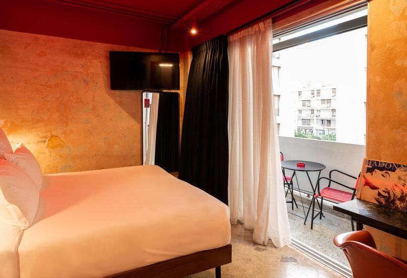 バルコニー付きスタンダードルーム, Dave Red Athens, A Member Of Brown Hotels